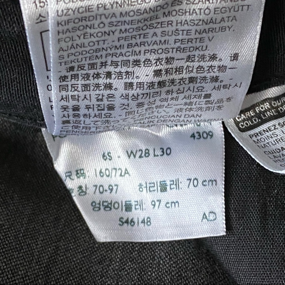 Levi's Mid Rise Skinny Jeans Size 6 Short W28 L30 Black Wash Denim - Picture 7 of 8